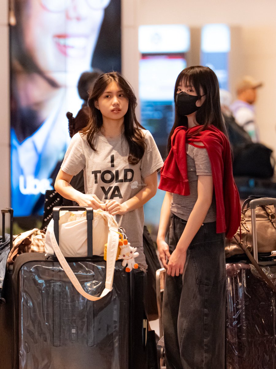 InfoDemichi's tweet photo. nunggu jemputan core ⏮️

📸: @Michie_JKT48 &amp; @Gracie_JKT48 https://t.co/y5xujRP8QY