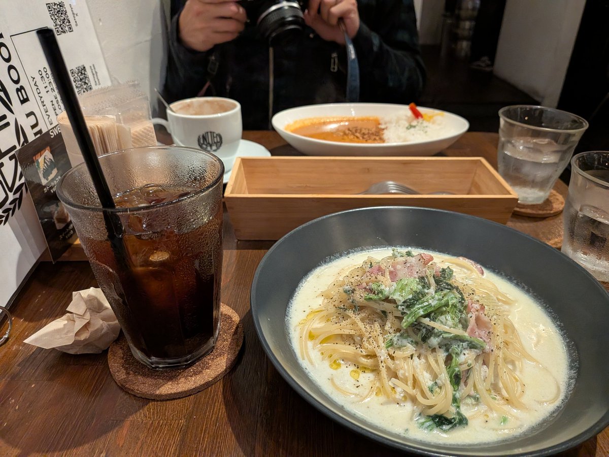 ZKYM_R's tweet photo. カッフェでトッモとメッシ https://t.co/bnJ38zAYtE