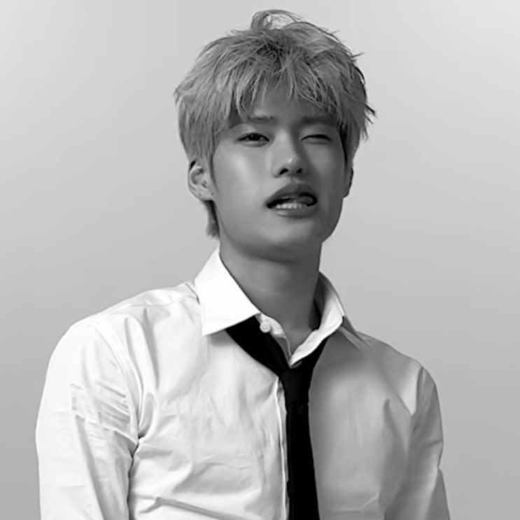 soheeluv_u's tweet photo. 얼굴 눈물 나게 좋음... https://t.co/o9g0urPrjh