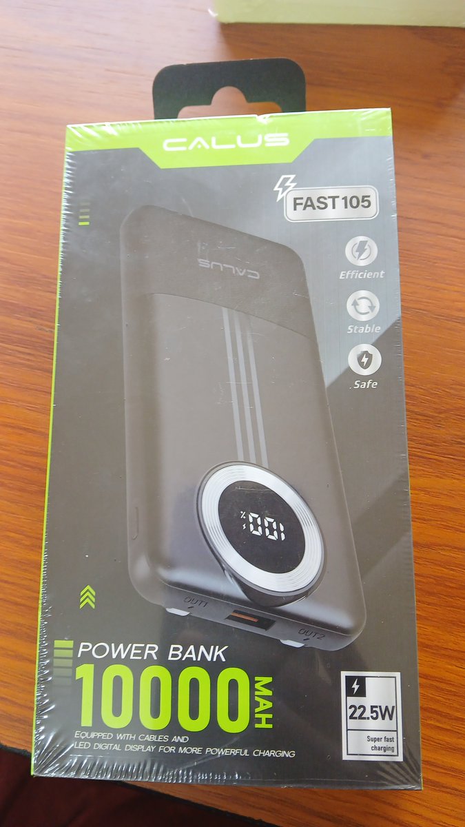 XmtMarketing's tweet photo. Need a backup power plan for your phone? 🔋✨ Powerbanks in **various models** give you the freedom to charge anywhere. 
Affordable and friendly price.  
**Place an order today** 🚀  

... For all your computer and phone accessories.. feel free to Whatsapp/call on **0753230691** https://t.co/FGtMoNlHeX