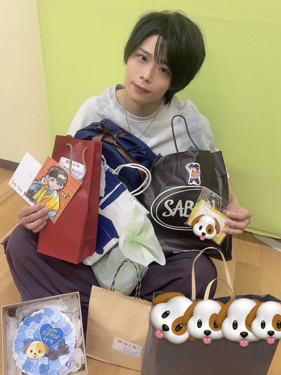 ka_kai666's tweet photo. #貌貌
にて頂いたプレゼントたち🙇‍♂️
本当にありがとうございます！！。
事務所に無事届けて受け取りました👶🏻
観に来ていただけるだけで十分すぎる幸せの上にこんなにも！、幸です🥹☀️

そしてサモのチェキもブロマも完売😭。
とっても励みです！！
これからも沢山恩返しできるよう突き進みます🔥🔥 https://t.co/VmXapJi5YR