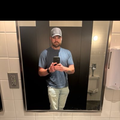 siskeric's tweet photo. #NewProfilePic https://t.co/H1R8UV2FGf