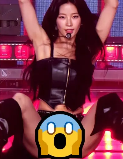 LucexHeart's tweet photo. LE SSERAFIM's Outfit Controversy Sparks Massive Backlash 😳
https://t.co/dzWqT9MIKD

#LE_SSERAFIM #르세라핌 #PUREFLOW_pt1 #BOOMPALA https://t.co/eefnc20p5Y