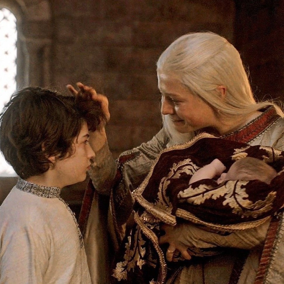 bestoftheblacks's tweet photo. "Was Rhaenyra a role model to Jace?"

Harry Collett: "She was his ONLY role  model. His father obviously wasn't around. He learned everything from her." https://t.co/L4uP0vt0bX