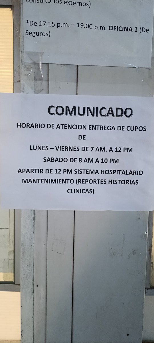 k_ricasa's tweet photo. Es una falta de consideración por parte del personal del Hosp.  conting. Antonio Lorena del Cusco, la gente espera desde las 3am por cupos para ser atendido y ellos no abren a las 7. Son 7:10 y la gente tiene miedo de reclamar por que dice que el personal se molesta si reclamas. https://t.co/R1sMg0Z8Uu
