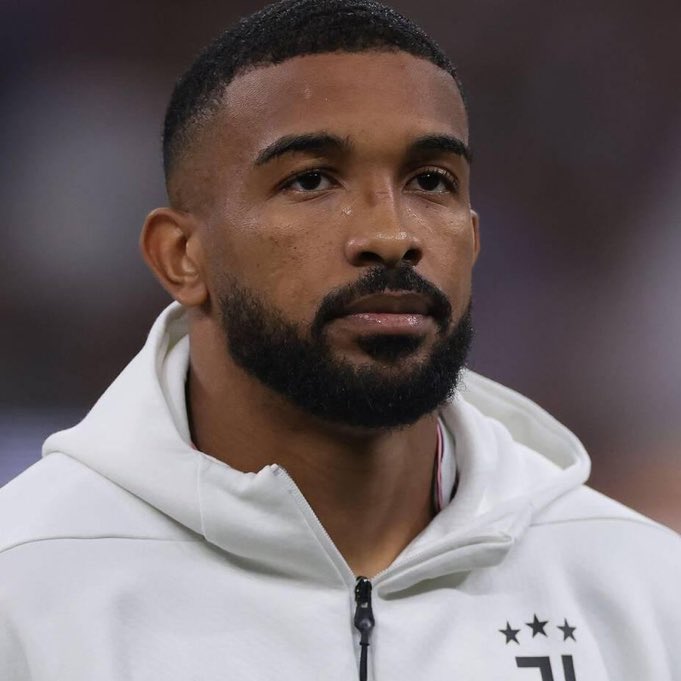 BianconeriZone's tweet photo. ‼️BREAKING: Bremer wants to stay at Juventus, he’s very happy and never asked to be sold. @DiMarzio https://t.co/7vIHExuFLf