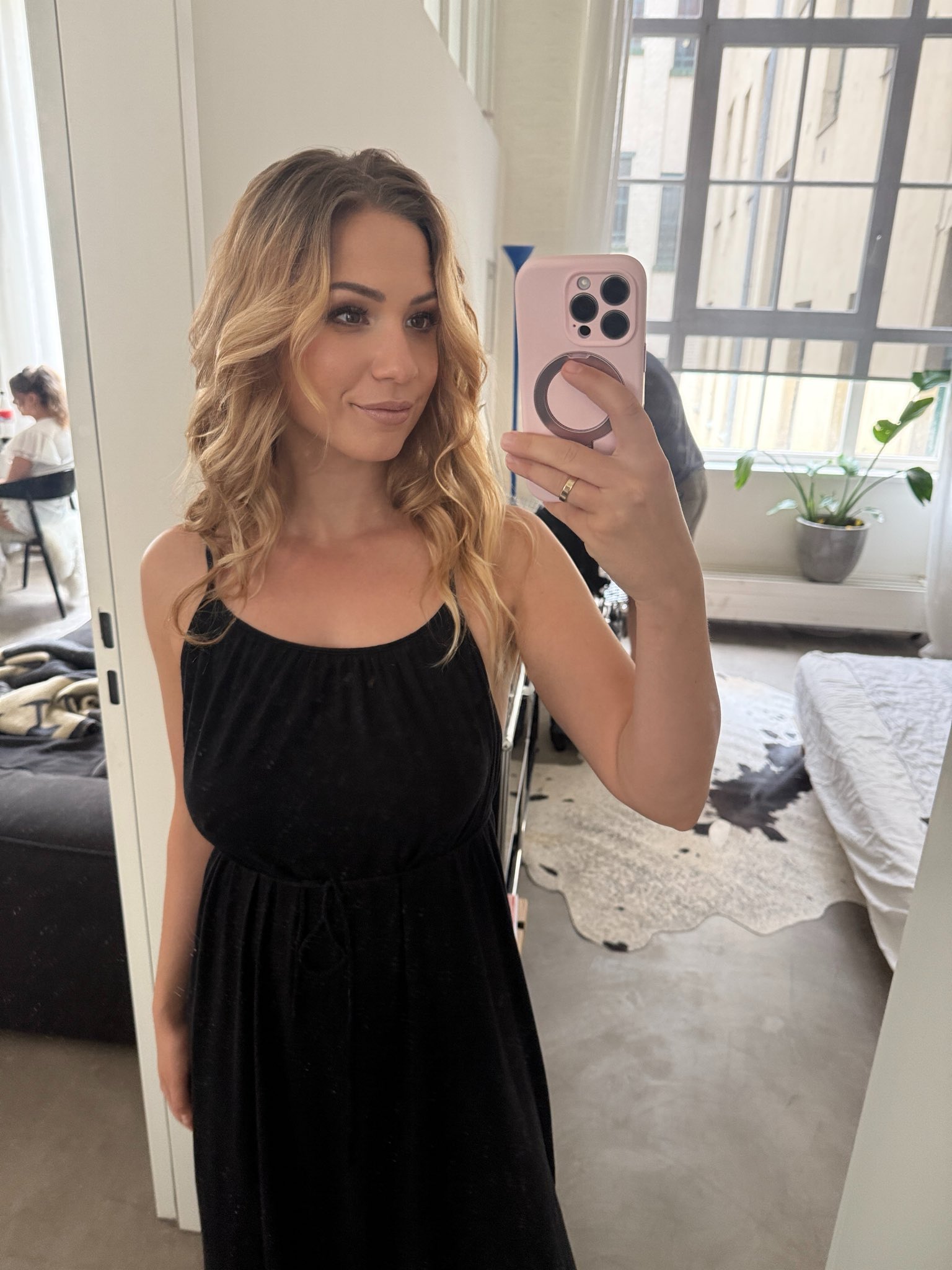4 pic. Produktionswochenende 🩷 I am back biatches ⭐️ #happyme https://t.co/Y95GZaaycr