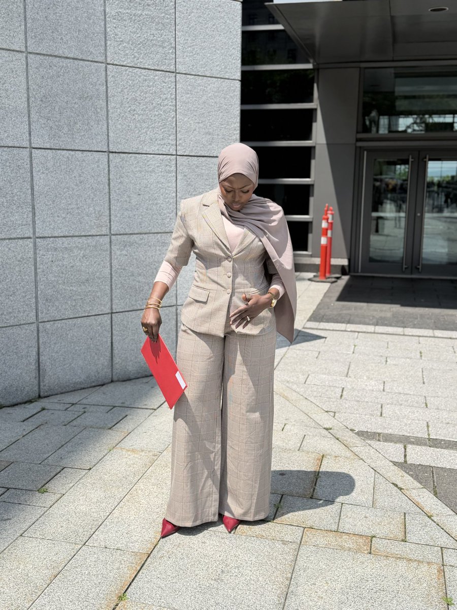 Rama__kam's tweet photo. One wasn’t enough soooo here I am : Mrs M. Sc 🇸🇳🥰 https://t.co/a9wkm93l4P