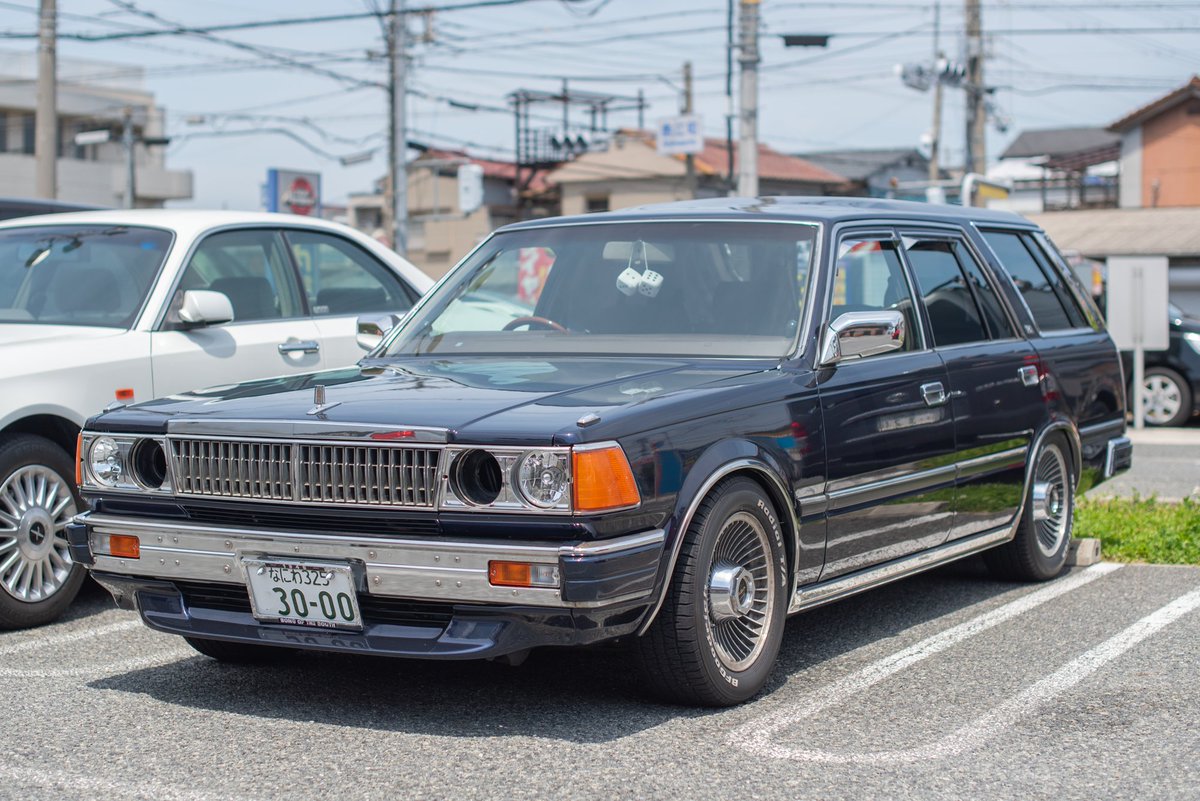 EldreamX's tweet photo. #あなたが愛車を選んだ理由を三つ教えて
・前車のY30とシボレーの古い車2台所有維持に疲れ切ってしまった反動←
・↑の理由で現行車欲しくなった
・Dセグメント以上のステーションワゴンで税金安くて(1.4のダウンサイジングターボ)燃費いい奴

結果的にカーライフで一番長く乗ってるんだよなぁ https://t.co/nJHW2l6bHc