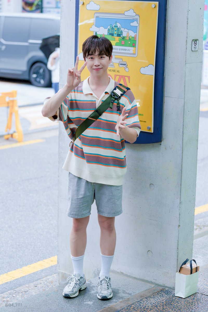 94_1111's tweet photo. 260620 3시 뮤지컬 오즈 퇴근길

#김현기 배우님 

쁘이 ✌️ https://t.co/vcSDhBxh3m