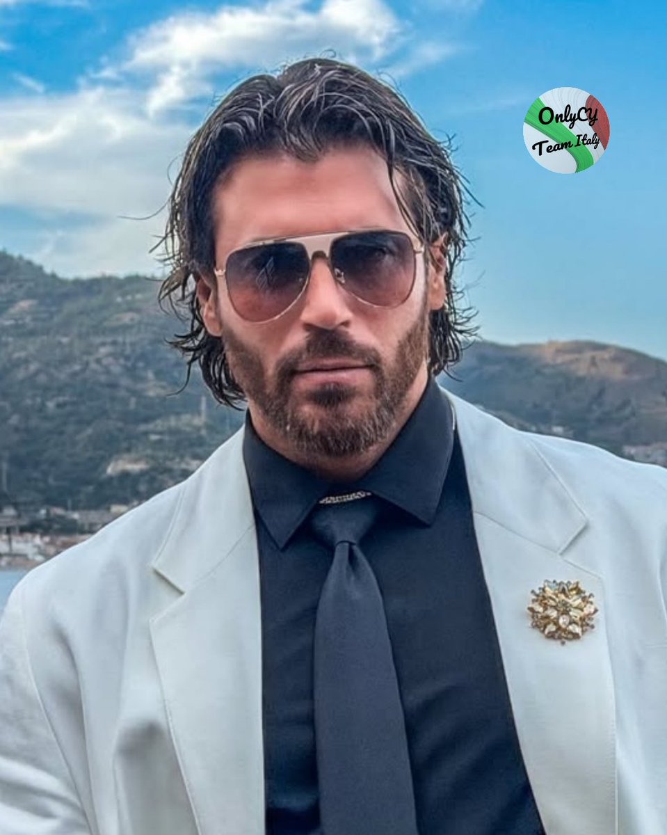 OnlyCanTeam's tweet photo. Iniziamo bene la nostra giornata...
Buongiorno 😘😘

#CanYaman 
#OnlyCanYamanTeamItaly https://t.co/ZpHpj5DWRZ