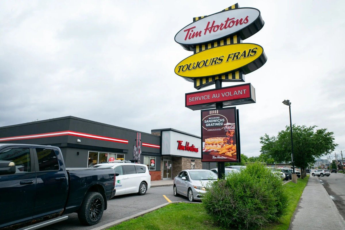 TrendPolCa's tweet photo. A Montreal court case is revealing how Tim Hortons really operates, and some of what's inside is worth knowing.

Ian Austen of the New York Times has the details. 🧵👇 (1/6) https://t.co/AkzijMyYwJ