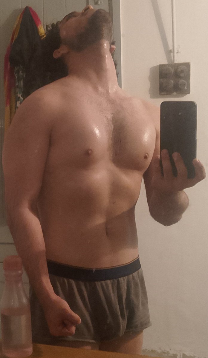 LOLOLOslpm's tweet photo. oOoOO oops 🏋️���🥵🍼 https://t.co/vmS9ppBzYE