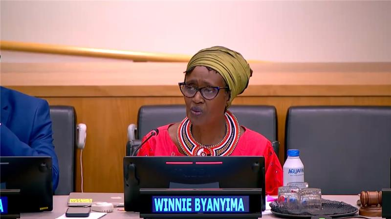 UNAIDS's tweet photo. @HIVpxresearch @GPCoalition @Winnie_Byanyima launches the 40+20 prevention milestones:
✅ 40 million people living with HIV accessing treatment by 2030
✅ 20 million people accessing prevention options, including innovative long-acting products that science gave us. https://t.co/eCHUYVpPkZ