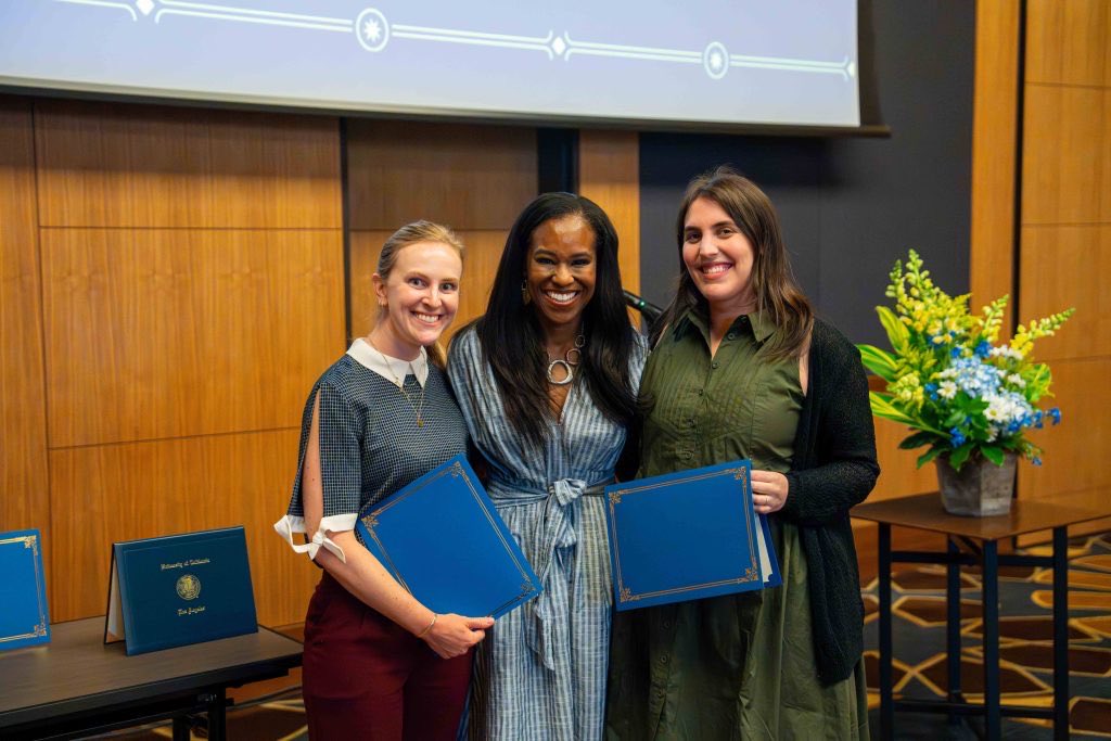 DOM_UCLA's tweet photo. Congratulations to the UCLA STAR Program graduates! These outstanding physician-scientists have made a significant impact during their time at UCLA and are advancing medicine through research, mentorship and innovation. Learn about their achievements: https://t.co/YzovEV3VJM https://t.co/Z4KYYWQvu2