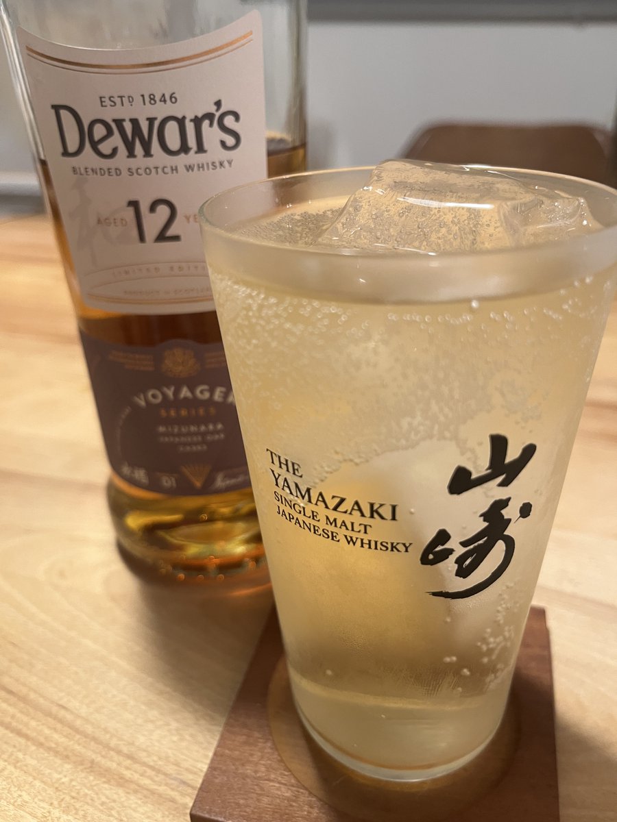 tttest9956225's tweet photo. 筋トレ日に
サボって飲む酒の美味さたるや🥃笑

柔軟性って大事やもんね https://t.co/RQ2WCuWRN4
