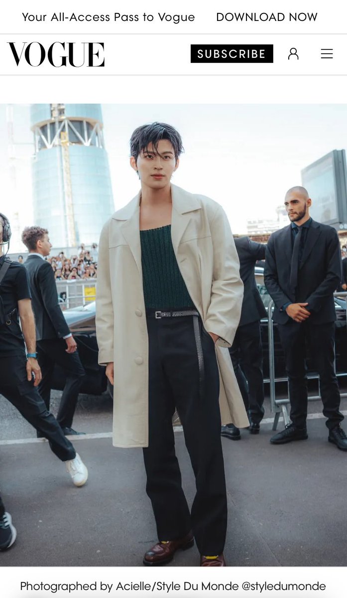 garlicpangpond_'s tweet photo. ปอนด์และทีมเก่งมากแล้วก็แฟนคลับด้วย ดีใจจริงๆ

🖇️ https://t.co/eaaXW8rE0k

POND PRADA SS27 IN MILAN  

#PradaSS27xPond
#ppnaravit #PradaSS27 
#Prada https://t.co/FhsCJtfjqc