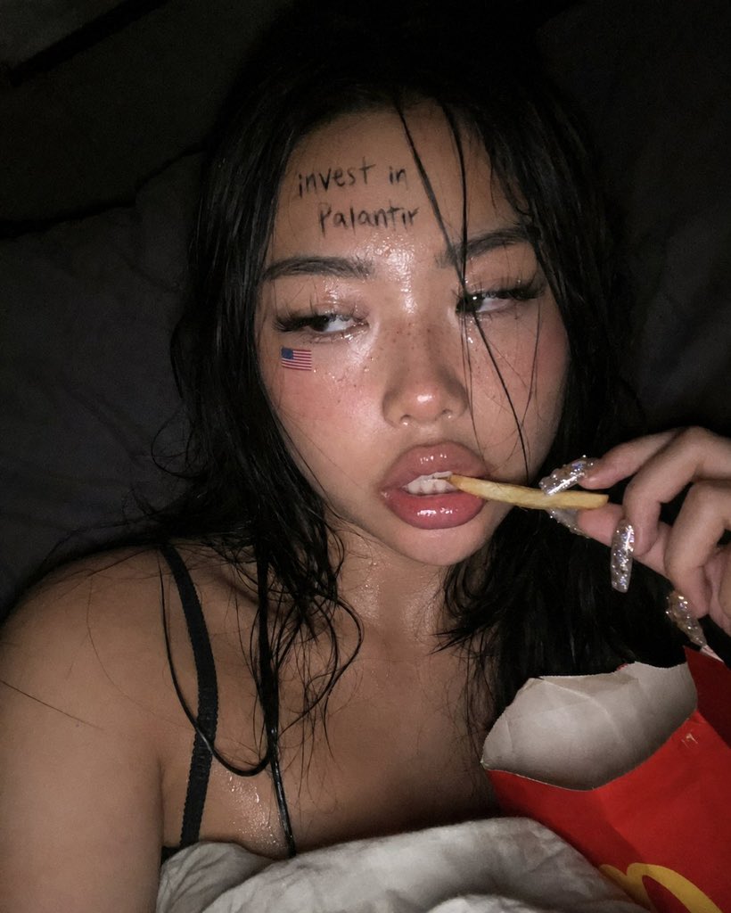 mia yoon tweet media