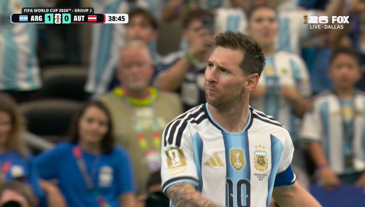 internetumpire's tweet photo. Number 17 for the Greatest goal scorer of all time. https://t.co/CgZ79tcRom