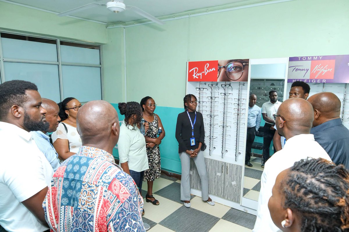 InfoJOOTRH's tweet photo. Kericho County Referral Hospital delegation visited JOOTRH for a benchmarking exercise on strengthening primary healthcare and sustainable private care models, exploring digital systems, insurance integration, and innovative service delivery approaches. #HealthcareInnovation #UHC https://t.co/4UWTjdShE4