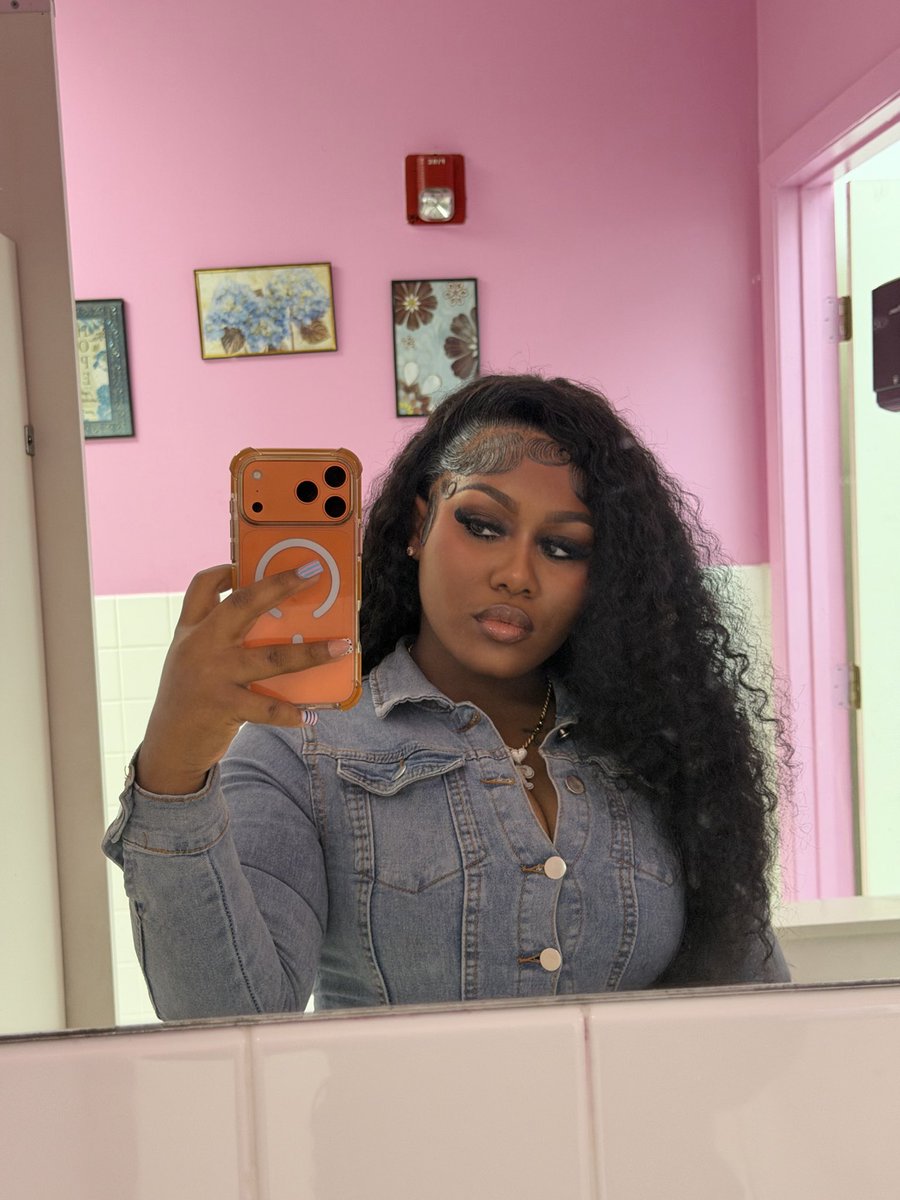 lil_prettybratt's tweet photo. since ian been on here in a minute🥲 https://t.co/ySzXWdxrQC