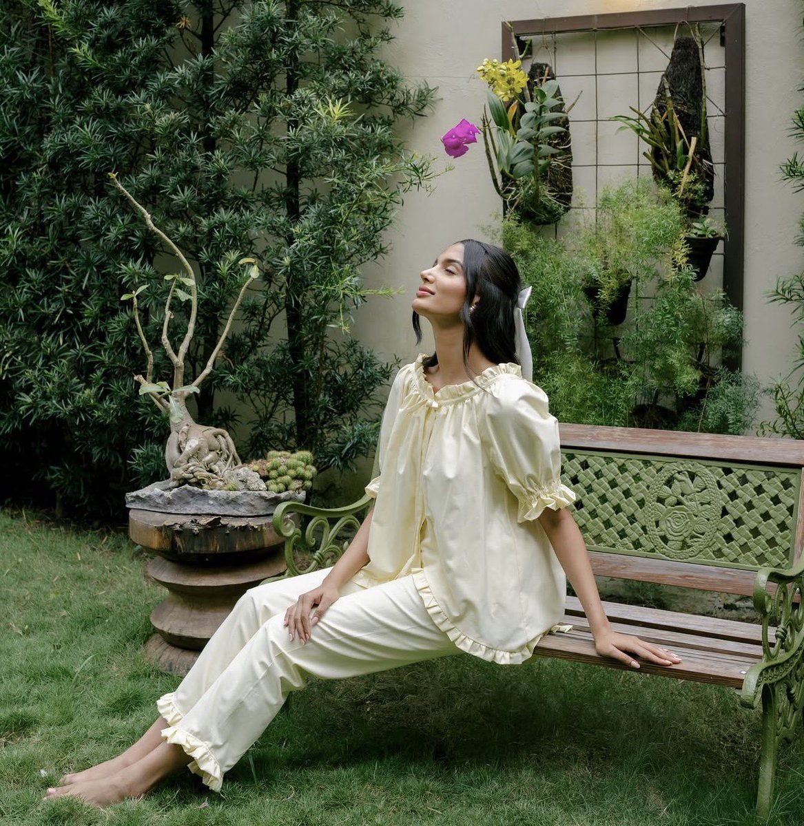Tropical100x35's tweet photo. Hermosa la reina 💛💛💛

#CelineeSantosFrias
#LCDLF6 https://t.co/Z5C2nVFTfC