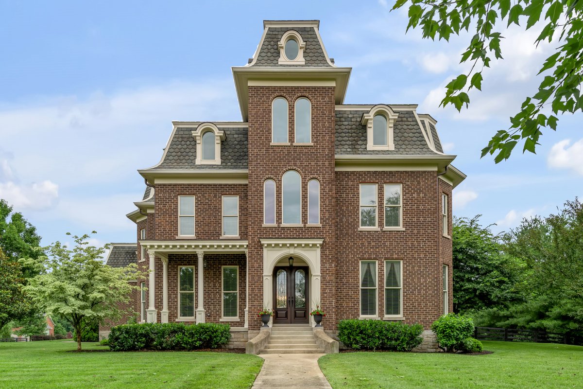 bluegrassSIR's tweet photo. 601 W Brannon Road Nicholasville, Kentucky, 40356 
$1,345,000 #bgsir https://t.co/kp65OBy67p https://t.co/Tl9blrLxdk