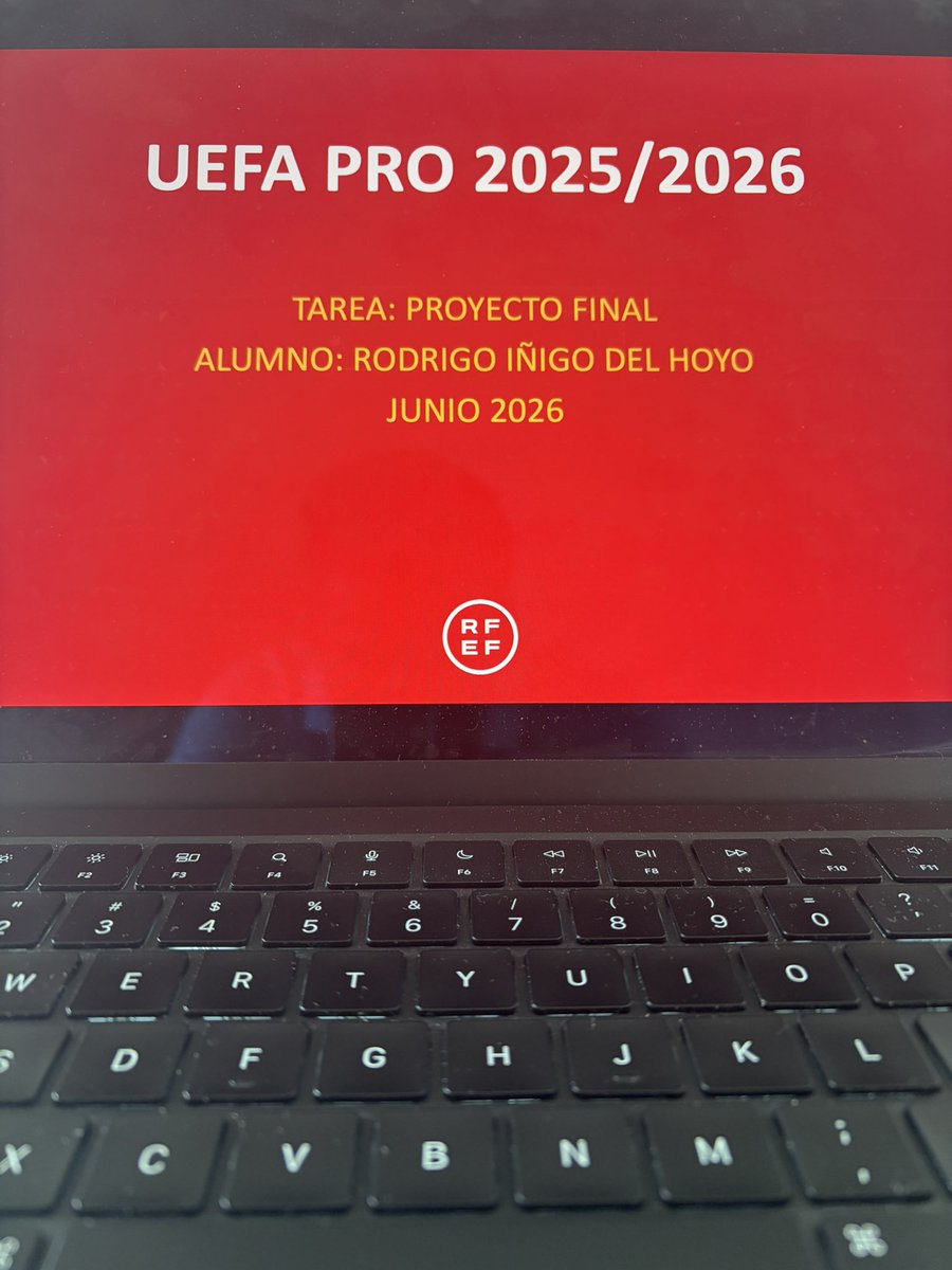 RodrigoInigo2's tweet photo. Recta final UEFAPRO 25/26 en Madrid España. Última semana después de 12 meses ininterrumpidos viajando y llevando a cabo una formación élite en Europa. México-China-España 🇲🇽🇪🇸🙏🏻⚽️🔝 https://t.co/oxPMhfKKgI