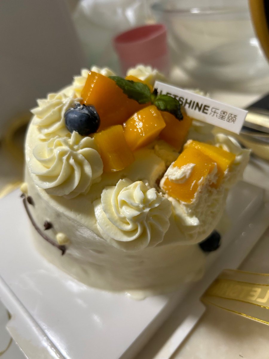 Icenail tweet media