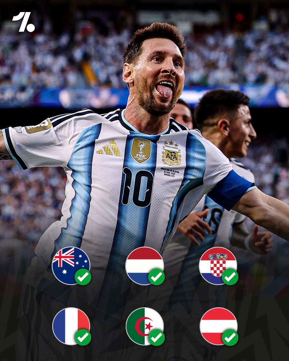 OneFootball's tweet photo. Lionel Messi has equalled the longest scoring streak in World Cup history 🇦🇷🐐

Six consecutive World Cup matches with a goal... matching the legendary record set by Just Fontaine in 1958 and Jairzinho in 1970 🔥 https://t.co/ngSnkkFewS