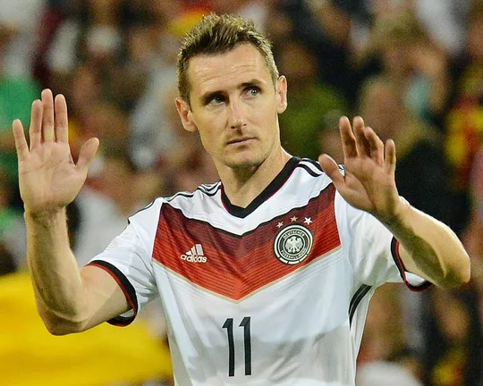 sn5tm25's tweet photo. Still the best World Cup goalscorer of all time 

No disrespect for the goat but Klose did it without any pens https://t.co/zxSI6tMuL1