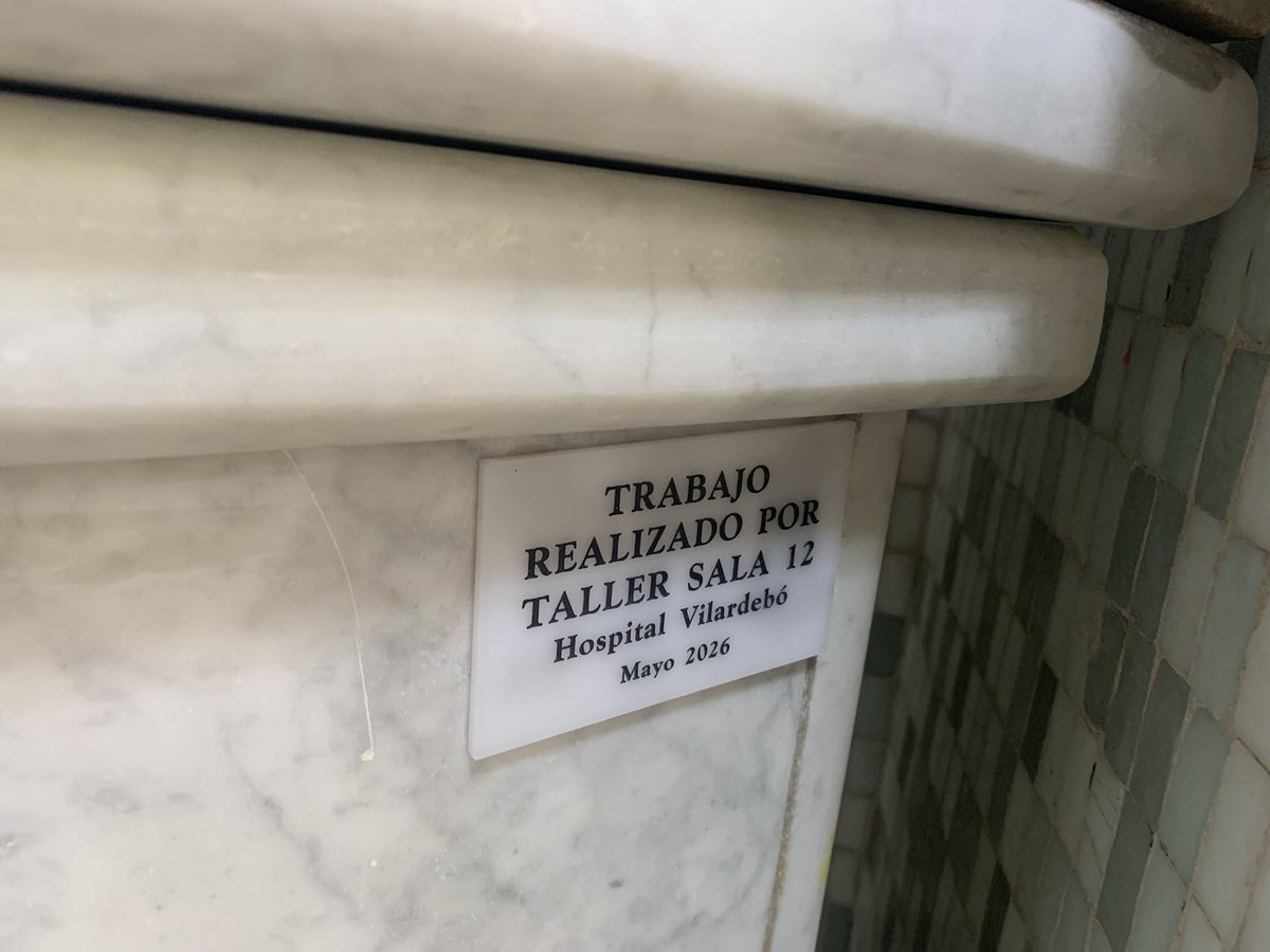 ASSEHMaciel's tweet photo. 🏛️ El Taller Sala 12 del Hospital Vilardebó realizó el pedestal de mármol que acompañará al busto del Dr. Prof. A. Schroeder, pionero de la neurocirugía en Uruguay.

La pieza fue elaborada a partir de placas de mármol recuperadas y reacondicionadas. https://t.co/guwcNUKCBc
