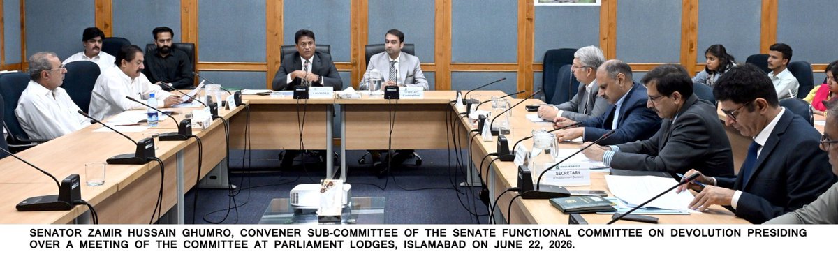 SenatePakistan's tweet photo. 🇵🇰 Senator Zamir Hussain Ghumro chaired Senate #Devolution Sub-Committee meeting; review #ProvincialRepresentation in federal services &amp; boards of oil &amp; gas companies, sought reports on vacancies, provincial quotas &amp; implementation of constitutional provisions. https://t.co/Dc4xvsFT0p