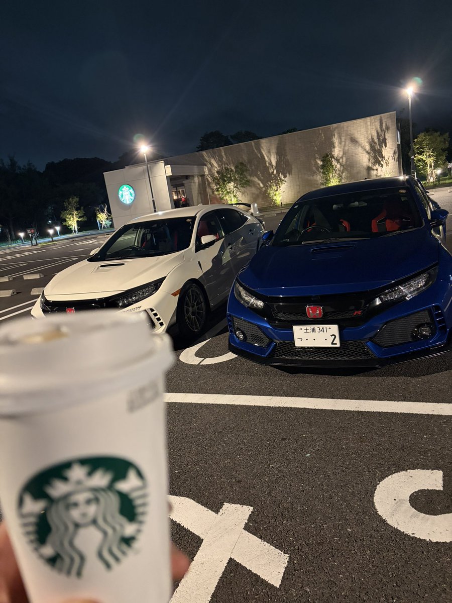 sm_d26's tweet photo. 仕事終わりにガソリン減らしに神栖へ🍜☕️
突然の声掛けでご一緒してくれた京さん
ヌテラで駆けつけてくれたやまこしさん
ありがとうございました🙇‍♂️✨ https://t.co/cyIxhayQyG