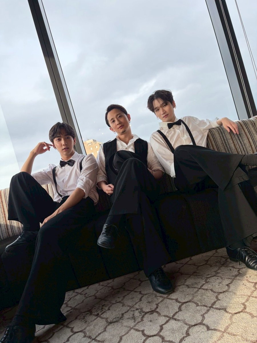 fk_024_'s tweet photo. 🤵🍷 https://t.co/FZL7LM9g0j