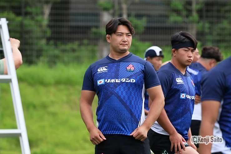 rugjpn365's tweet photo. いよいよ6/27からジョージアで開催される「ジュニアワールドチャンピオンシップ2026」！

世界大会へ挑むU20日本代表のメンバー30名が決定しました。

16日に行われた練習公開。大久保直弥HC、坪根章晃キャプテン（帝京大）が語る「世界の壁」への挑戦と覚悟とは…。

詳細はこちら↓

https://t.co/JXyppX4e3G

#ラグビー #U20日本代表 #ジュニアワールドチャンピオンシップ #Rugby