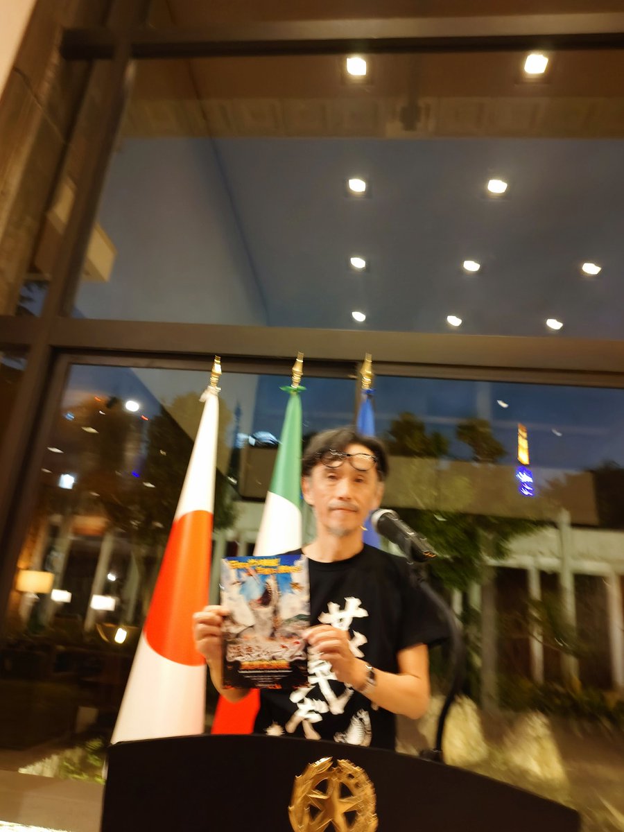 kaneshika's tweet photo. 某国大使館に潜入してきた🇮🇹
＃温泉シャーク2
#伊太利亜 https://t.co/XqW9UnQHWk