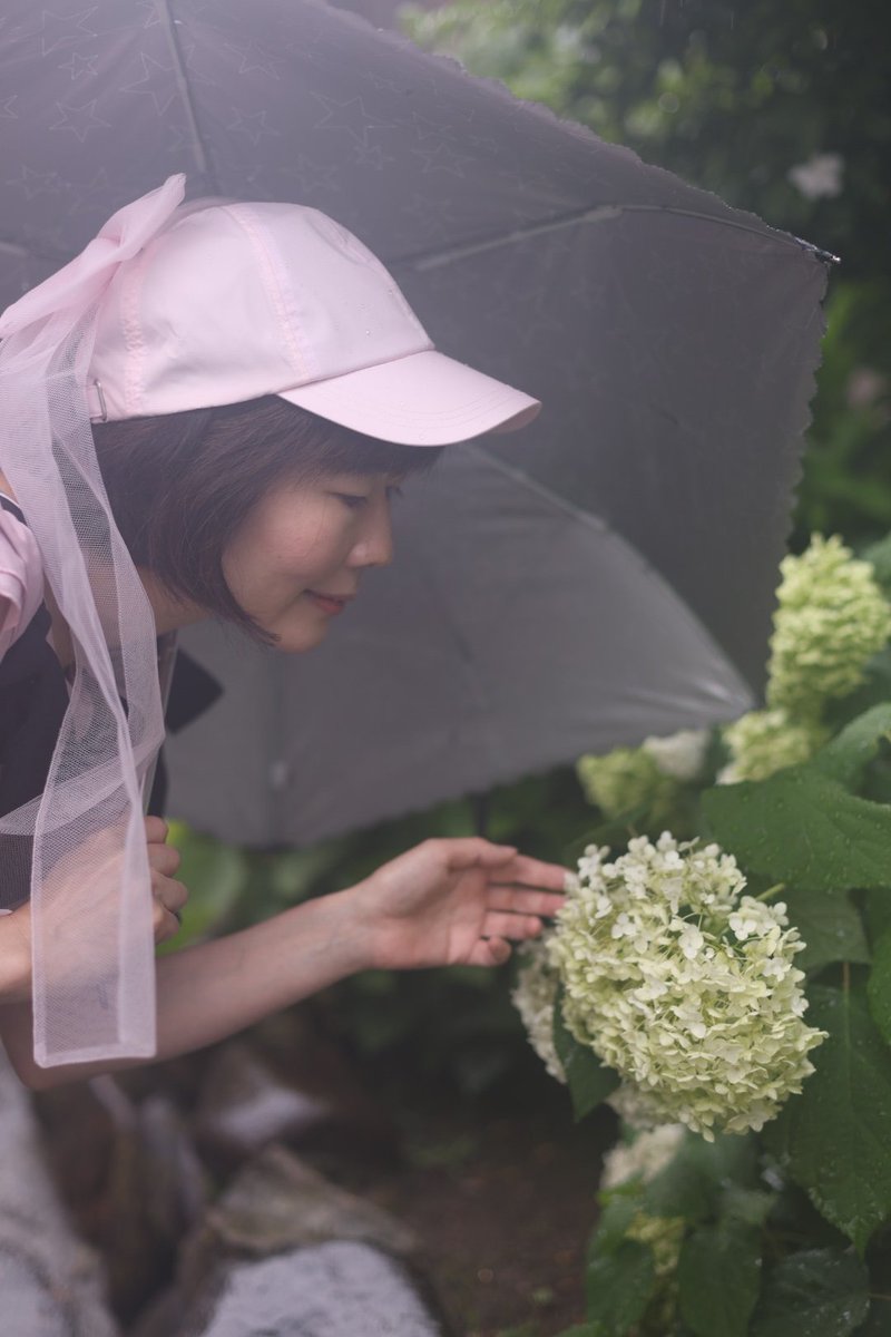 mieko_chang's tweet photo. 雨の日ならではの良さがあるのです。☔
#ポートレート撮影
#ポートレート写真

photo:@R205STi さん https://t.co/ZTBaclklZV