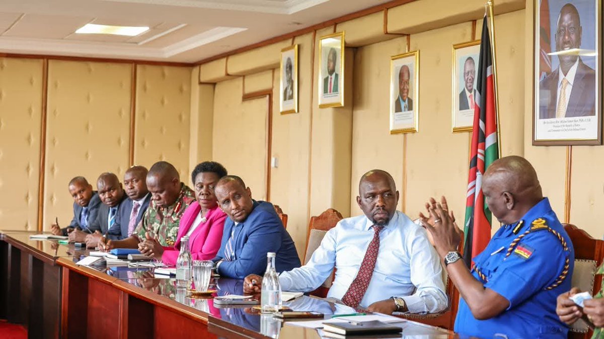 ray_omollo's tweet photo. Joined CS Hon. @kipmurkomen in a meeting with the Nairobi Metropolitan Police Unit technical team on the operationalisation of the Unit, which will enhance public order, safeguard businesses and critical installations, and improve traffic flow across Nairobi and its environs. 

The team is finalising operational frameworks informed by best practices from the US, UK, Italy and Japan, with a strong emphasis on public participation and technology in crime prevention and response. 

This follows a recent benchmarking exercise in Italy, which I attended, aimed at strengthening modern and intelligence-led policing models.

Present were colleague PS Ahmed Abdisalan Ibrahim (National Government Coordination), Inspector General of Police Douglas Kanja, DCI Director Amin Mohamed, DIGs Eliud Lagat (KPS), Gilbert Masengeli (APS), Principal Administrative Secretary Beverly Opwora and Nairobi City County Head of Law Enforcement and Inspectorate Services Eva Wangechi among other stakeholders.