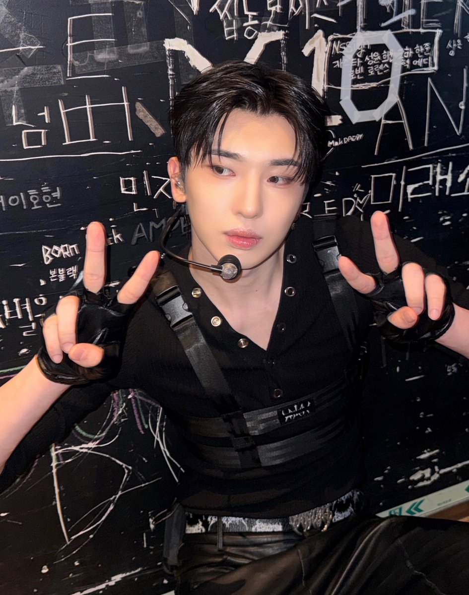 XODIAC_MEMBERS's tweet photo. [#다빈] 

팬텀파이어 2-3주차 음방 사진 투척 💣

#XODIAC #소디엑 #DAVIN #다빈 https://t.co/FxXfhpgKVy