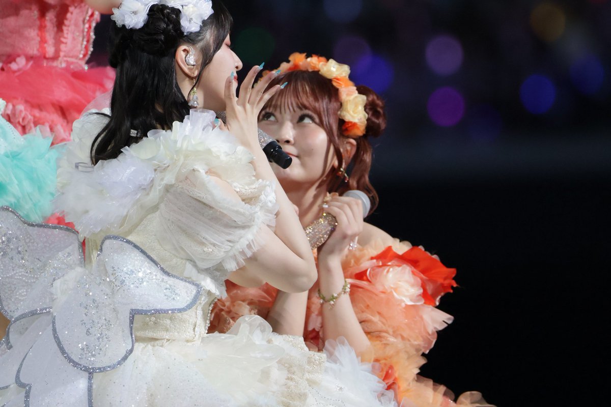 Kyamesan1's tweet photo. 2026.6.21
＝LOVE STADIUM LIVE「Beyond "KYUN"♡」
@ MUFGスタジアム（国立競技場）

このショットの正面からの画が気になる

大場花菜(@hana_oba )さん
佐々木舞香(@sasaki_maika)さん

#イコラブ #イコラブ国立 #イコラブ_カメコ #瀧脇笙古 #佐々木舞香 https://t.co/ypvhwbCIpz