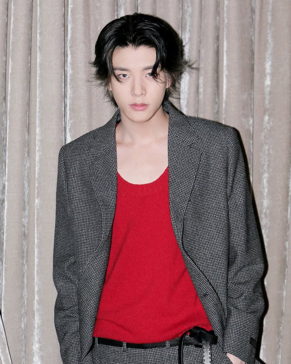 Jake_PHL's tweet photo. [📸] 062226 — ENHYPEN INSTAGRAM

“🩶💋
#Prada #PradaSS27 #PRADAXENHYPEN #JAKE @prada”

(1/3)

#ENHYPEN #엔하이픈 #제이크 #ENHYPEN_JAKE #엔하이픈_제이크 @ENHYPEN @ENHYPEN_members https://t.co/VREB3wVfU8