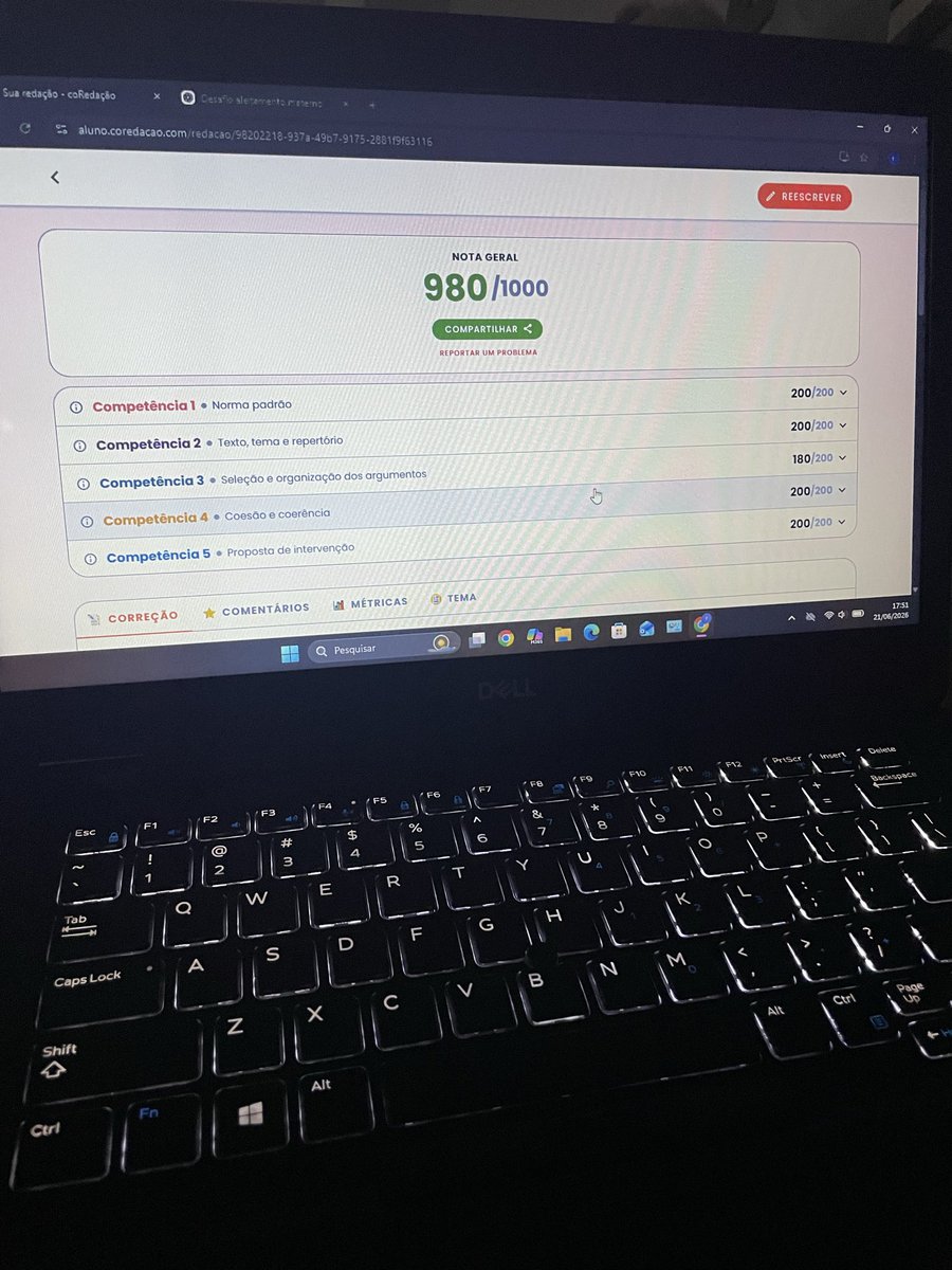 betteruserokay's tweet photo. simplesmente AMO quando tiro 900+ 🤍🤍 #studytwt https://t.co/qxJ0IJkX3N