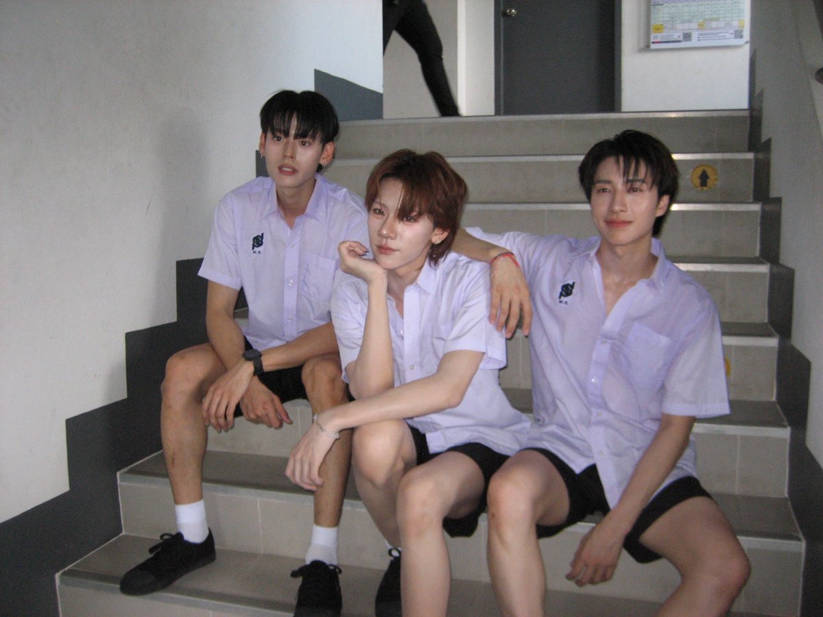 perses_official's tweet photo. ห้อง ม.2/10 🏫🔥 *(แถม 2 รูป)
#GPOPSchoolTour2026xPERSES

#GPOPSchoolTour2026
#PERSES #PERSES_TH #GNEST https://t.co/ukej10Jdrv