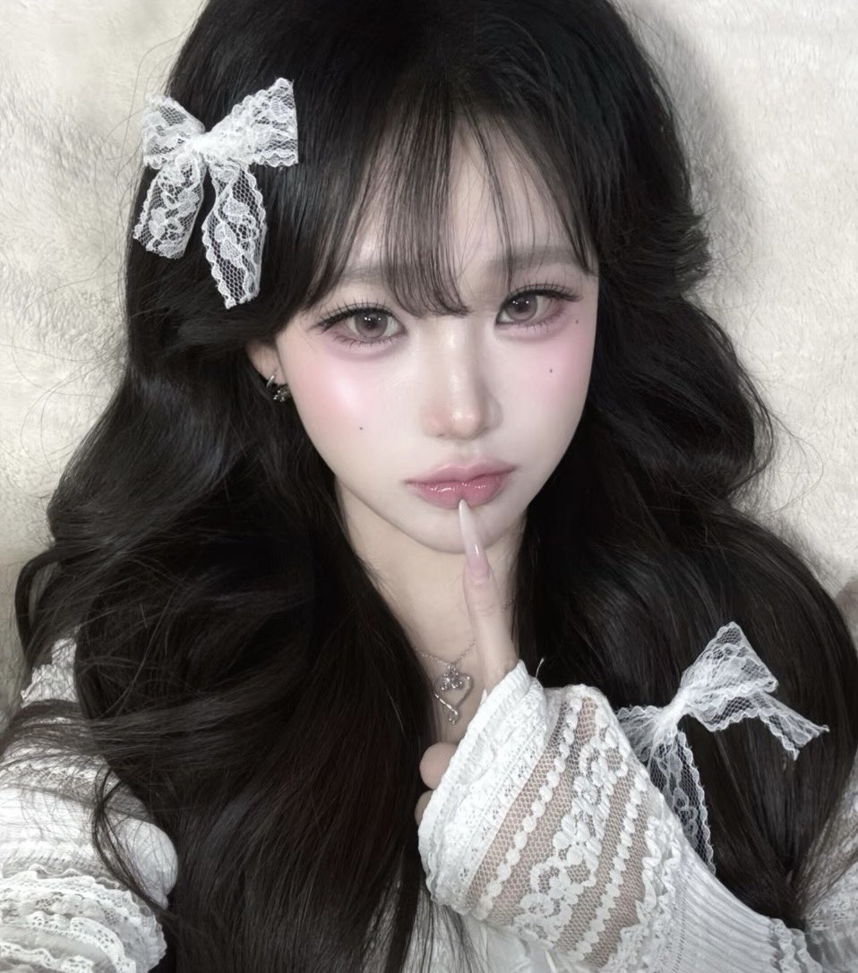 bellopxmeng's tweet photo. ค้นพบละว่าพาเลต canmake สี 01 เอามาทำดอลลี่อายคือสวยมากกกกกก เห็นพสญี่ปุ่นหลายคนใช้กัน สีละมุนๆ เอามาทำเงาก็สวย พูดเลยโคตรจะเจ้าแม่ดอลลี่อาย

#โอฮาน่า #หนิงปัทมา #เหมันต์ตะวันรอนEP9 #ธาตรีEp5 https://t.co/GH5Mo4OHbw