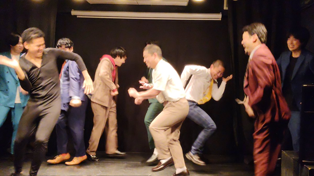 da1hang's tweet photo. パンツパンツレボリューションに行ってきたよ。全然わけわからなくて面白かった
最後はみんなでダンス🕺
このライブお見送りしてくれるから、おミルクの写真撮らせてくださいって言うぞ！って意気込んで行ったけどやっぱ緊張して無理でしたね

この1週間でうちまつげのつげさんを2回見た https://t.co/UVcfu2SCV9