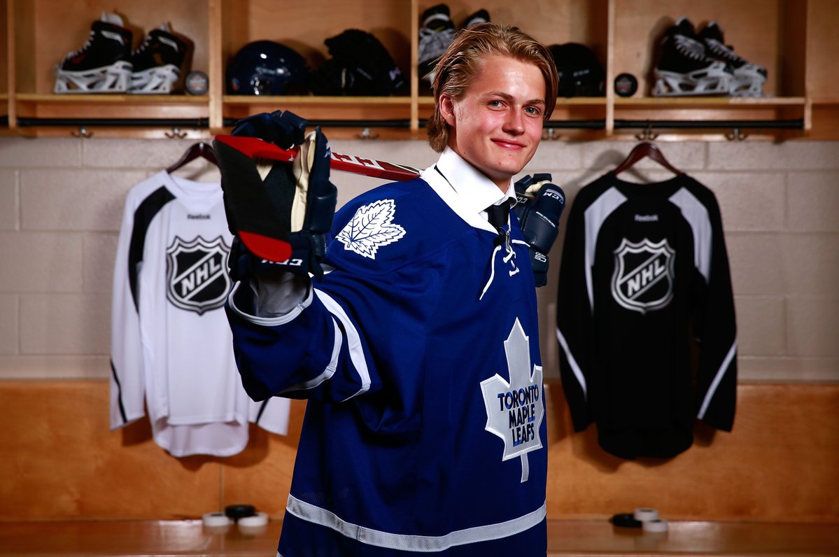 MapleLeafs's tweet photo. 🔵⚪️ HAPPY DRAFT WEEK!! ⚪️🔵 https://t.co/E79NHRAkpx