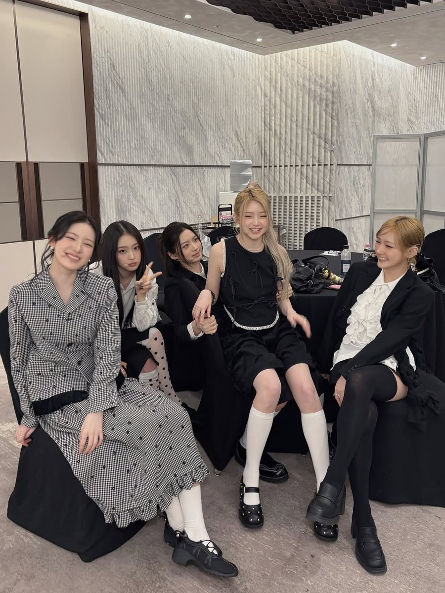 levesol's tweet photo. We styled ensembles for showcase inside backstage lounge. Chromatic harmony sculpted sleek refined aesthetic, never dulling youthful spark. Anticipation shimmered across mirrors, echoing heartbeat before stage entrance. https://t.co/CBuyYSj6bK