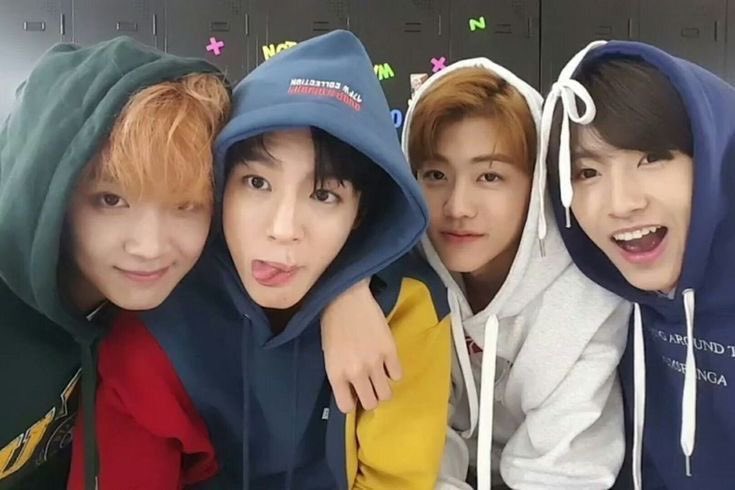 Loving_HC66's tweet photo. 00즈…라방 어디까지 왔나요…?😭😭 https://t.co/n6cEyqjXK0