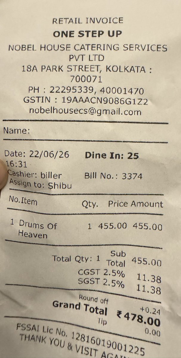 SBFORYOUALWAYS's tweet photo. Disgusting experience at One Step Up!
During our meal, we noticed multiple tiny worm like insects moving around our table, cutlery &amp; plates. When we raised the issue, the staff &amp; manager dismissed our concerns, shifted blame, &amp; responded with shocking rudeness
@HealthCgGov @WHO https://t.co/FLnvPeuWMV